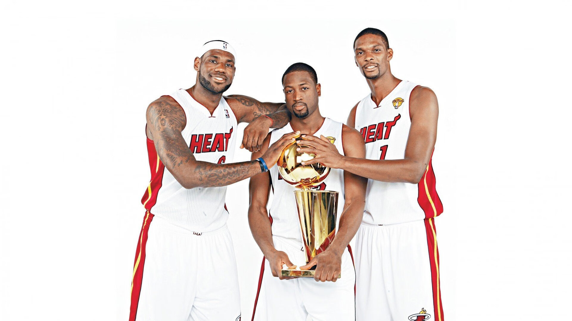NBA季后赛激战正酣 新生代球星闪耀舞台