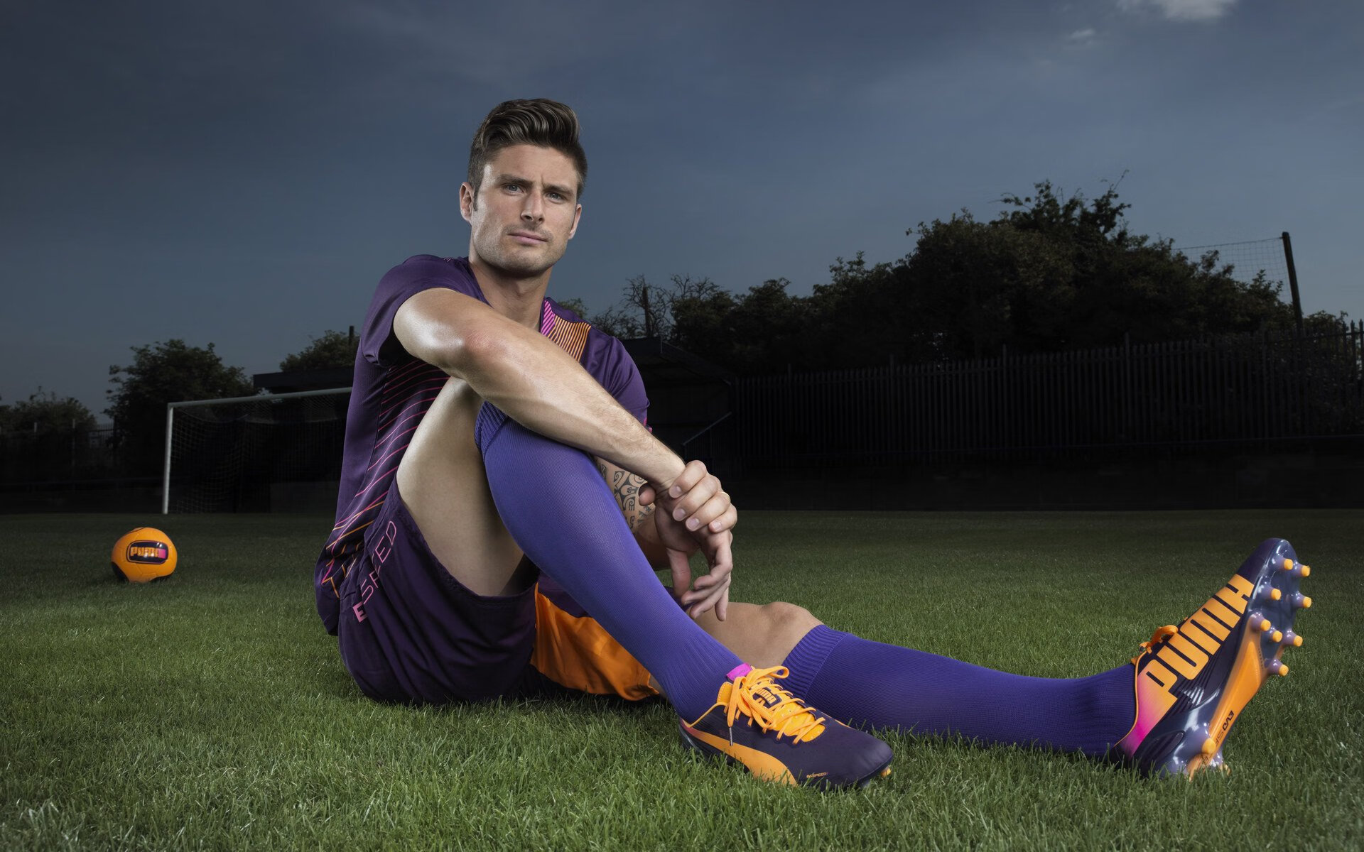 自由泳巅峰对决,新星闪耀泳坛,世界纪录再受挑战